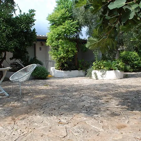 Bed & Breakfast Masseria Liberatore 3*